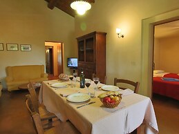 Expensive Villa With Tennis Court in Sinalunga