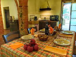 Expensive Villa With Tennis Court in Sinalunga