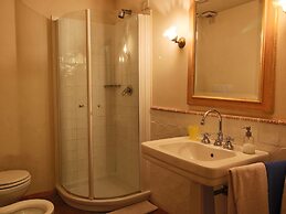 Expensive Villa With Tennis Court in Sinalunga
