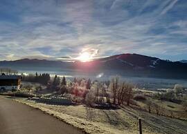 Charming Holiday Home in Huttau With Barbecue