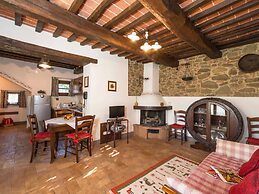 Farmhouse With air Conditioning, Private Terrace and Pool