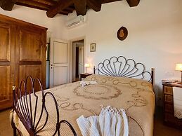 Farmhouse With air Conditioning, Private Terrace and Pool