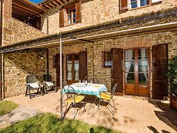 Farmhouse With air Conditioning, Private Terrace and Pool