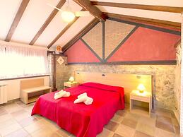 Charming Residence in the Hills Surrounding La Spezia