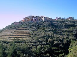 Charming Residence in the Hills Surrounding La Spezia