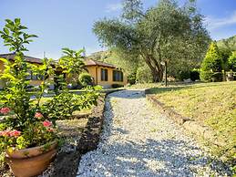 Charming Residence in the Hills Surrounding La Spezia