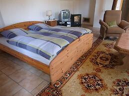 Idyllic Studio Apartment Near Kaifenheim and Near the Forest
