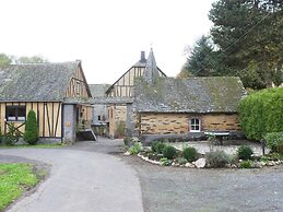 Idyllic Studio Apartment Near Kaifenheim and Near the Forest