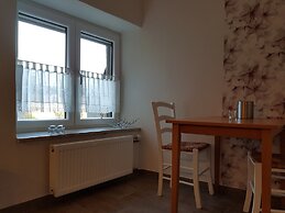 Idyllic Studio Apartment Near Kaifenheim and Near the Forest