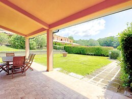 Gorgeous Holiday Home in Sorano With Swimming Pool