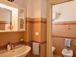 Air-conditioned Flat With Pool and Wellness Area