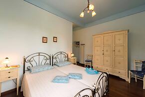 Air-conditioned Flat With Pool and Wellness Area