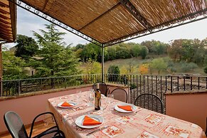 Air-conditioned Flat With Pool and Wellness Area