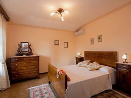 Air-conditioned Flat With Pool and Wellness Area