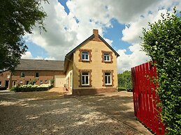 Lovely Farmhouse in Wijlre With Forest Nearby