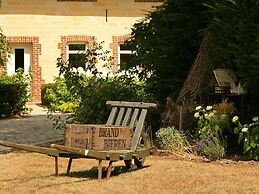 Lovely Farmhouse in Wijlre With Forest Nearby