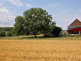 Lovely Farmhouse in Wijlre With Forest Nearby