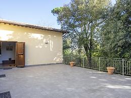 Lovely Apartment in Citerna With Swimming Pool