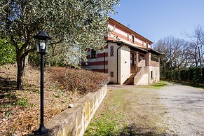 Lovely Apartment in Citerna With Swimming Pool