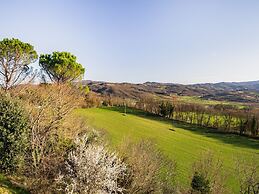 Lovely Apartment in Citerna With Swimming Pool