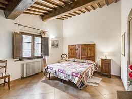 Lovely Apartment in Citerna With Swimming Pool