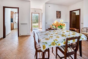 Lovely Apartment in Citerna With Swimming Pool