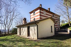 Lovely Apartment in Citerna With Swimming Pool