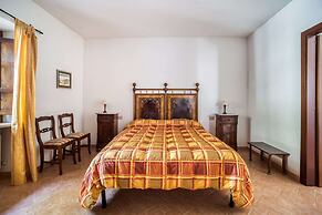 Lovely Apartment in Citerna With Swimming Pool