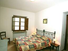 Lovely Apartment in Citerna With Swimming Pool