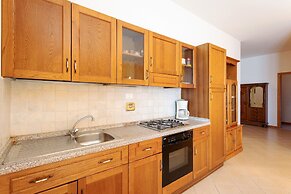 Cozy Apartment With Swimming Pool and gym on Lake Trasimeno