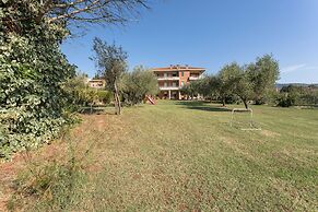 Cozy Apartment With Swimming Pool and gym on Lake Trasimeno