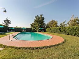 Cozy Apartment With Swimming Pool and gym on Lake Trasimeno