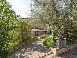 Cozy Apartment With Swimming Pool and gym on Lake Trasimeno