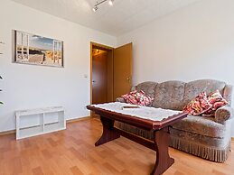 Attractive Apartment in Klutz Near the Sea