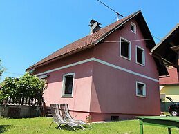 Modern Apartment With Garden Near the Petzen ski Area in Eberndorf / C