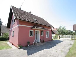 Modern Apartment With Garden Near the Petzen ski Area in Eberndorf / C