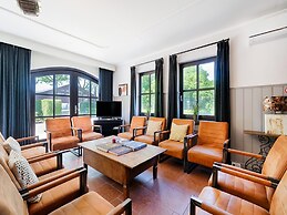 Atmospheric Country House in Asten on a Golf Course