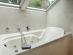 Quaint Villa in Doornspijk With Swimming Pool