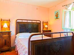 Bright Farmhouse in Montecatini Terme With Swimming Pool