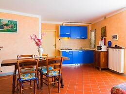 Bright Farmhouse in Montecatini Terme With Swimming Pool