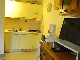 Bright Farmhouse in Montecatini Terme With Swimming Pool