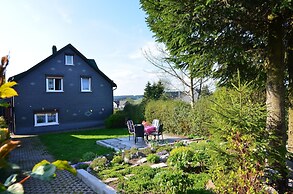 Holiday Home in Neustadt am Rennsteig With Pond