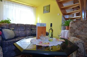 Holiday Home in Neustadt am Rennsteig With Pond