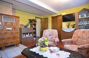 Holiday Home in Neustadt am Rennsteig With Pond