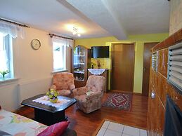 Holiday Home in Neustadt am Rennsteig With Pond