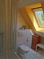 Spacious Appartment in Wilhelmshof Near Lake