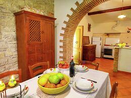 Alluring Farmhouse in Ortignano With Swimming Pool
