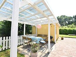 Cozy Apartment in Rerik With Sea Near