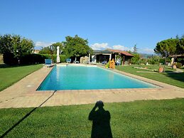 Inviting Cottage in Marsciano With Private Terrace