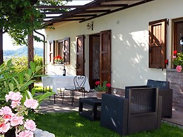 Farmhouse in Monte Santa Maria Tiberina With Garden